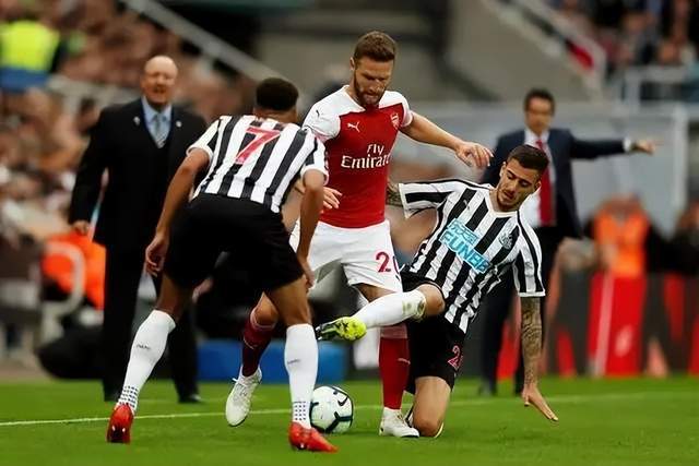 中央纪委国家监委通报六起违反八项规定的典型案例